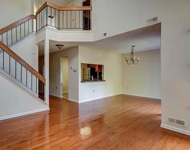 21 Claver Hill Way - Photo Thumbnail 4