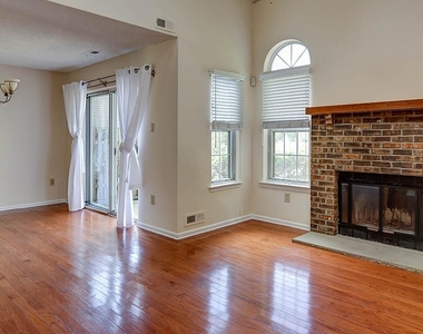 21 Claver Hill Way - Photo Thumbnail 5