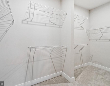 102 Saint Ives Place - Photo Thumbnail 21
