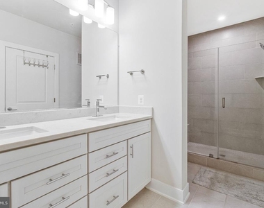 102 Saint Ives Place - Photo Thumbnail 18