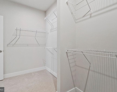 102 Saint Ives Place - Photo Thumbnail 22