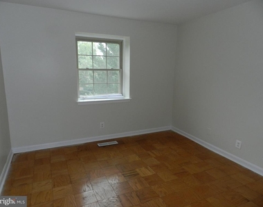 5956 Westchester Park Drive - Photo Thumbnail 12