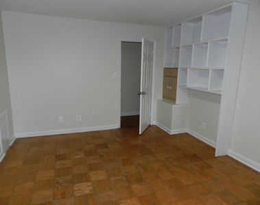 5956 Westchester Park Drive - Photo Thumbnail 10