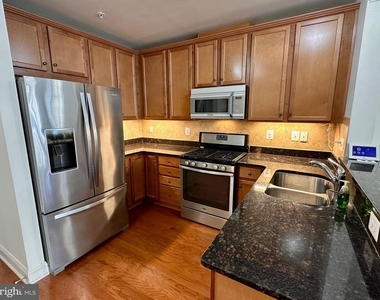 22928 Spicebush Drive - Photo Thumbnail 5