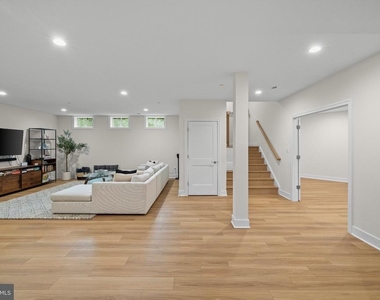 9501 Wildoak Drive - Photo Thumbnail 49