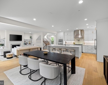 9501 Wildoak Drive - Photo Thumbnail 17