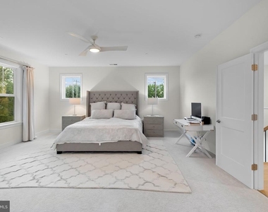 9501 Wildoak Drive - Photo Thumbnail 30