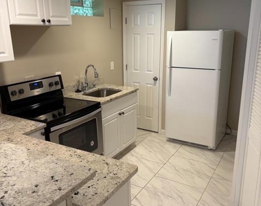 4104 Swiss Stone Drive - Photo Thumbnail 5