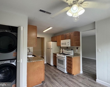 8723 Hayshed Lane - Photo Thumbnail 10