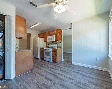 8723 Hayshed Lane - Photo Thumbnail 8