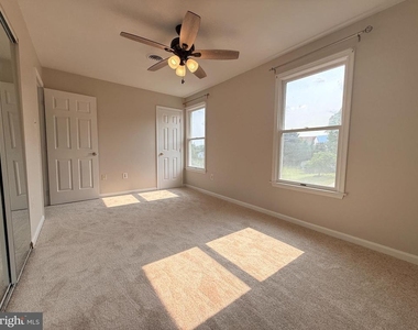 32 Provincial Parkway - Photo Thumbnail 7