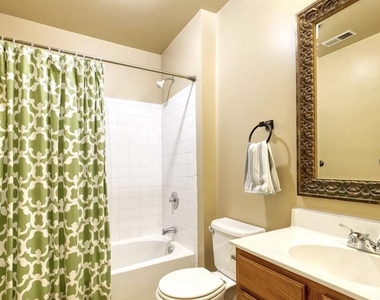 4214 Maple Path Circle - Photo Thumbnail 20