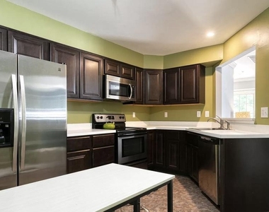 4214 Maple Path Circle - Photo Thumbnail 6