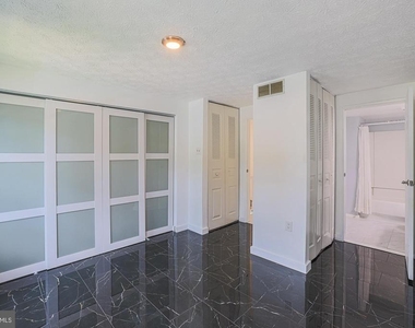 9 Stillwood Circle - Photo Thumbnail 32