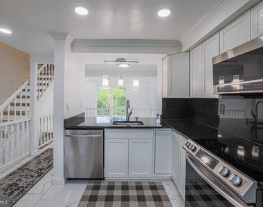 9 Stillwood Circle - Photo Thumbnail 7