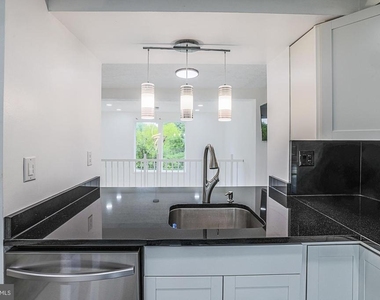 9 Stillwood Circle - Photo Thumbnail 8