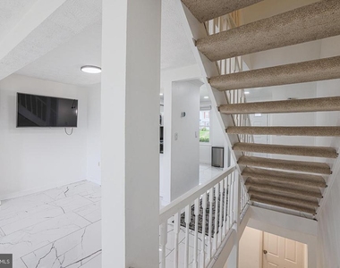 9 Stillwood Circle - Photo Thumbnail 14