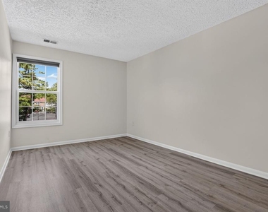 6929 Clearwind Court - Photo Thumbnail 11