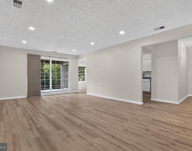6929 Clearwind Court - Photo Thumbnail 2