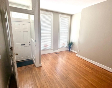 306 Penn Street - Photo Thumbnail 5