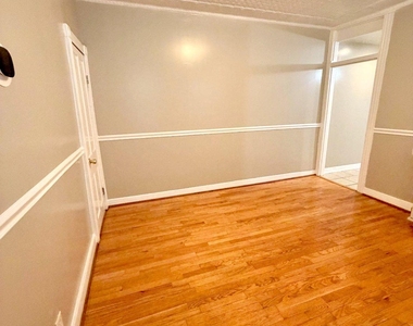 306 Penn Street - Photo Thumbnail 9