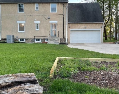 6305 E Fordham Drive - Photo Thumbnail 14