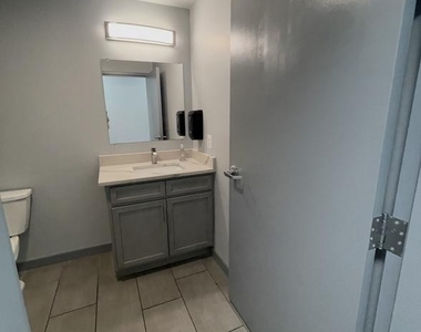 4813 Eastern Avenue - Photo Thumbnail 9