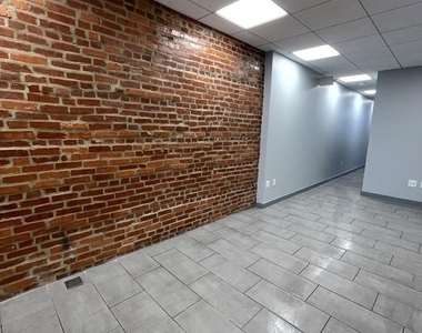 4813 Eastern Avenue - Photo Thumbnail 6