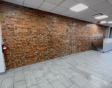 4813 Eastern Avenue - Photo Thumbnail 5