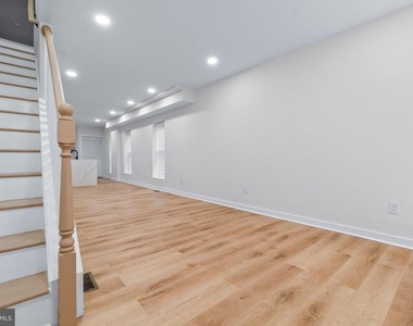 530 E 38th Street - Photo Thumbnail 18