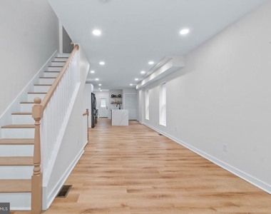 530 E 38th Street - Photo Thumbnail 5