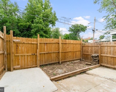 530 E 38th Street - Photo Thumbnail 32