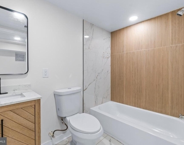 530 E 38th Street - Photo Thumbnail 29