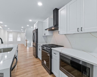 530 E 38th Street - Photo Thumbnail 17