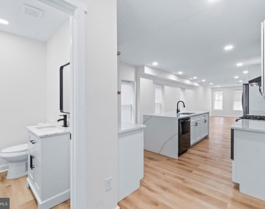 530 E 38th Street - Photo Thumbnail 16