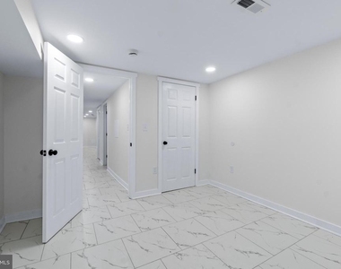 530 E 38th Street - Photo Thumbnail 31