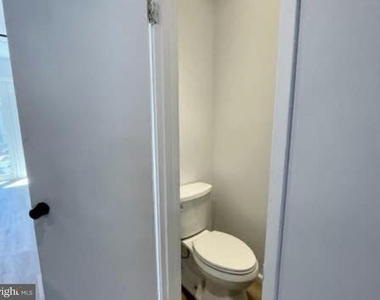 2433 18th Street Ne - Photo Thumbnail 10