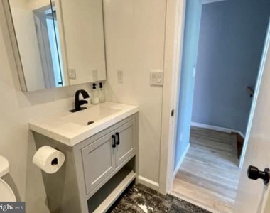 2433 18th Street Ne - Photo Thumbnail 13