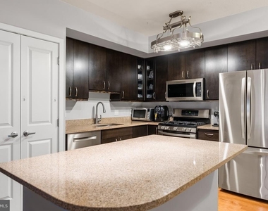 440 L Street Nw - Photo Thumbnail 10