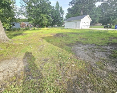 408 Oak Street - Photo Thumbnail 18