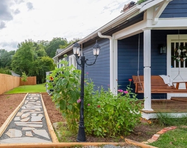 3309 Spector Street - Photo Thumbnail 1