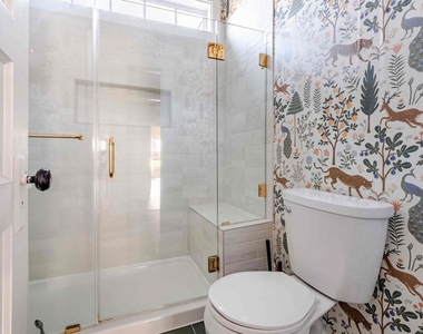 3309 Spector Street - Photo Thumbnail 34