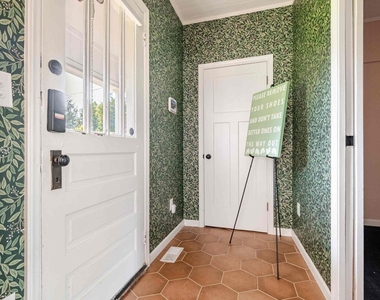 3309 Spector Street - Photo Thumbnail 20