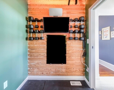 3309 Spector Street - Photo Thumbnail 10