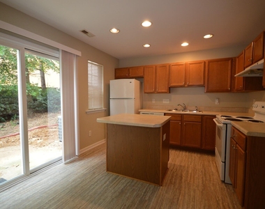 8026 River Watch Lane - Photo Thumbnail 9