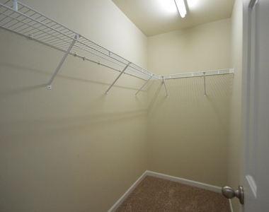 8026 River Watch Lane - Photo Thumbnail 23