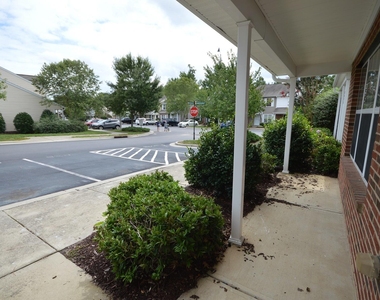 8026 River Watch Lane - Photo Thumbnail 3