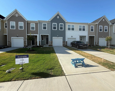 277 Paramount Drive - Photo Thumbnail 1