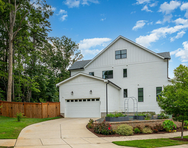 801 Carolina Avenue - Photo Thumbnail 32
