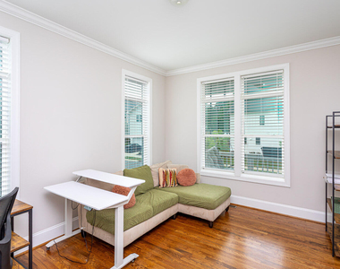 801 Carolina Avenue - Photo Thumbnail 10